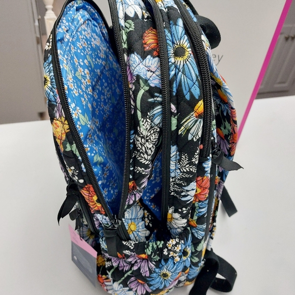 XL Campus Backpack Daisies NWT - Picture 2 of 7